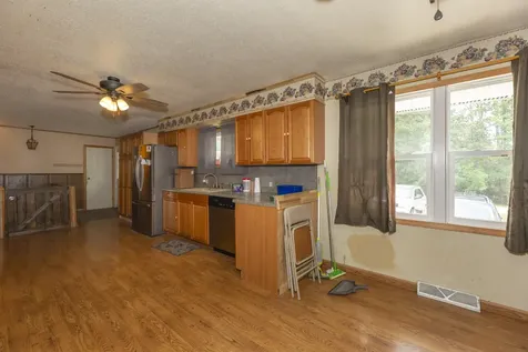 1572 Winnetka Street Dixon IL 61021