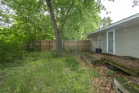 1572 Winnetka Street Dixon IL 61021