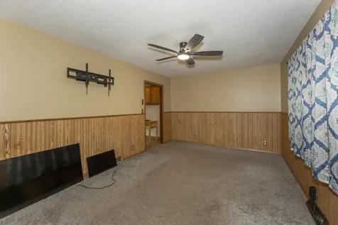1572 Winnetka Street Dixon IL 61021
