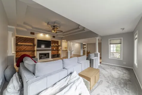 41 Spyglass Circle Palos Heights IL 60463