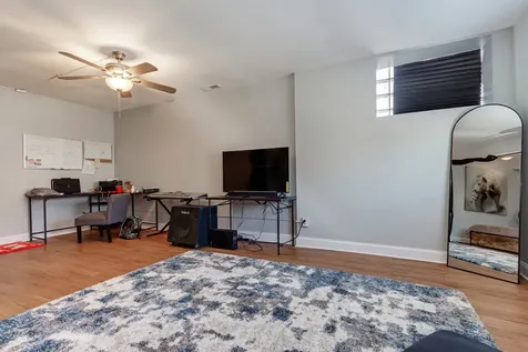 2711 East 93rd Street Chicago IL 60617