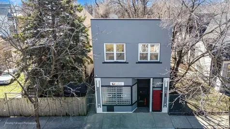 2711 East 93rd Street Chicago IL 60617