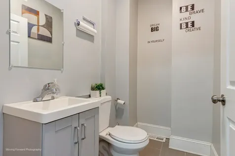 2711 East 93rd Street Chicago IL 60617
