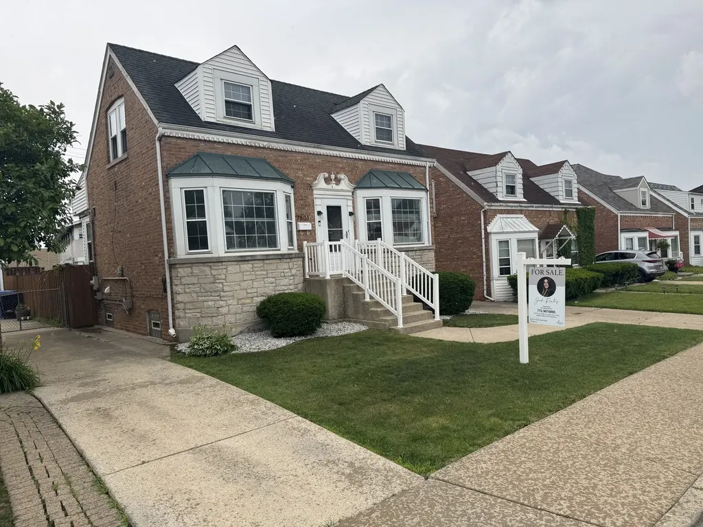 7801 West Victoria Street Chicago IL 60631