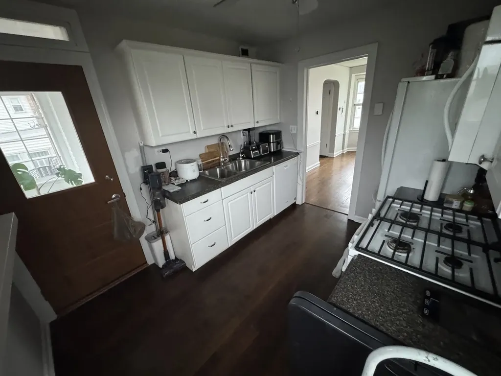 7801 West Victoria Street Chicago IL 60631