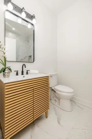 1810 West 23rd Street Chicago IL 60608