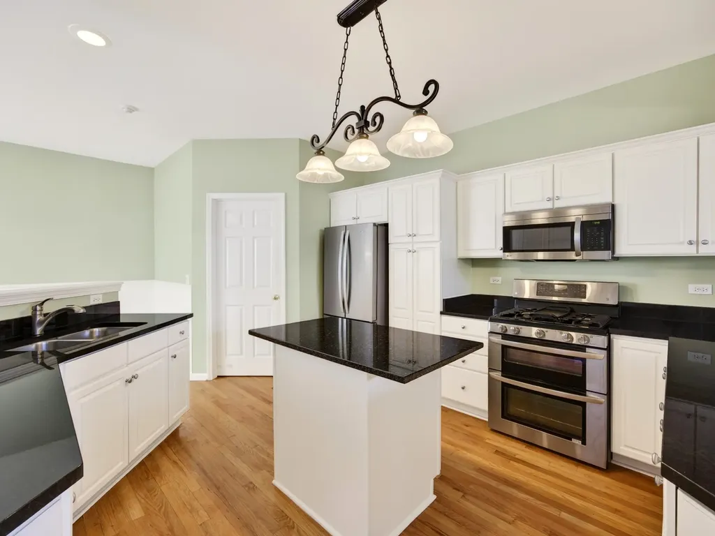 545 Harlowe Lane Naperville IL 60565