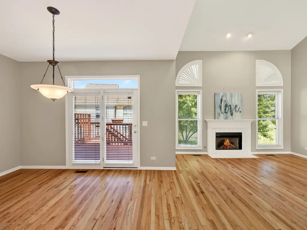 545 Harlowe Lane Naperville IL 60565