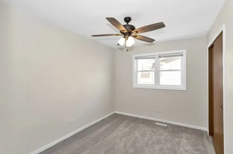 708 Michigan Ave Avenue South Elgin IL 60177