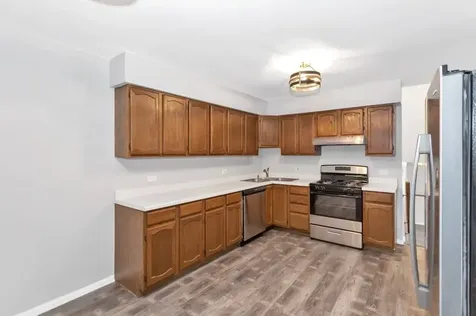 708 Michigan Ave Avenue South Elgin IL 60177