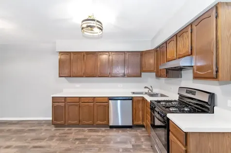 708 Michigan Ave Avenue South Elgin IL 60177
