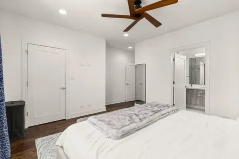 2210 West Chicago Avenue Chicago IL 60622