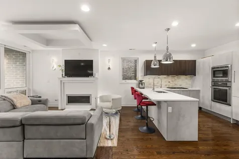 2210 West Chicago Avenue Chicago IL 60622