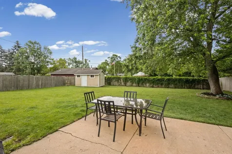 309 Willow Road Wauconda IL 60084