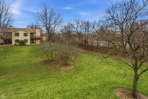 329 Everett Avenue Crystal Lake IL 60014