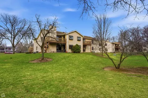 329 Everett Avenue Crystal Lake IL 60014
