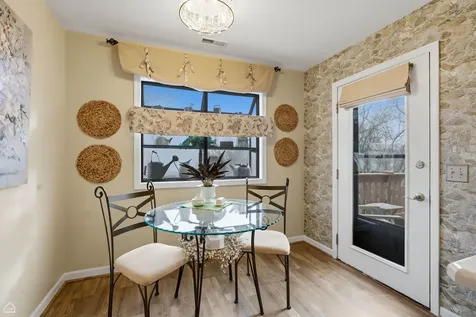329 Everett Avenue Crystal Lake IL 60014