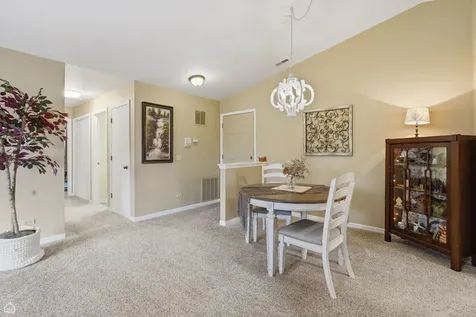 329 Everett Avenue Crystal Lake IL 60014