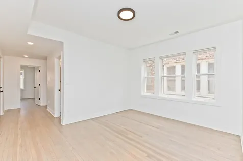2468 North Lincoln Avenue Chicago IL 60614