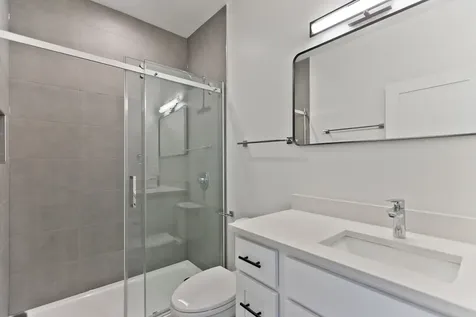 2468 North Lincoln Avenue Chicago IL 60614