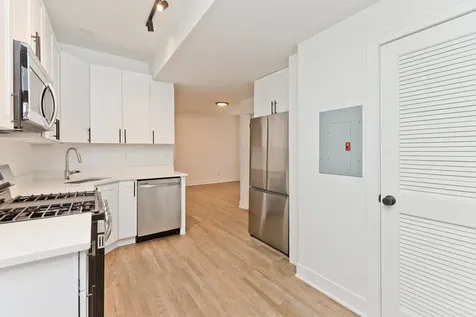 2468 North Lincoln Avenue Chicago IL 60614