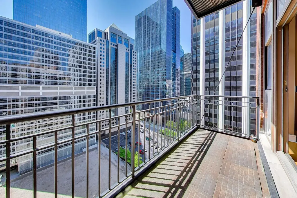 212 West Washington Street Chicago IL 60606