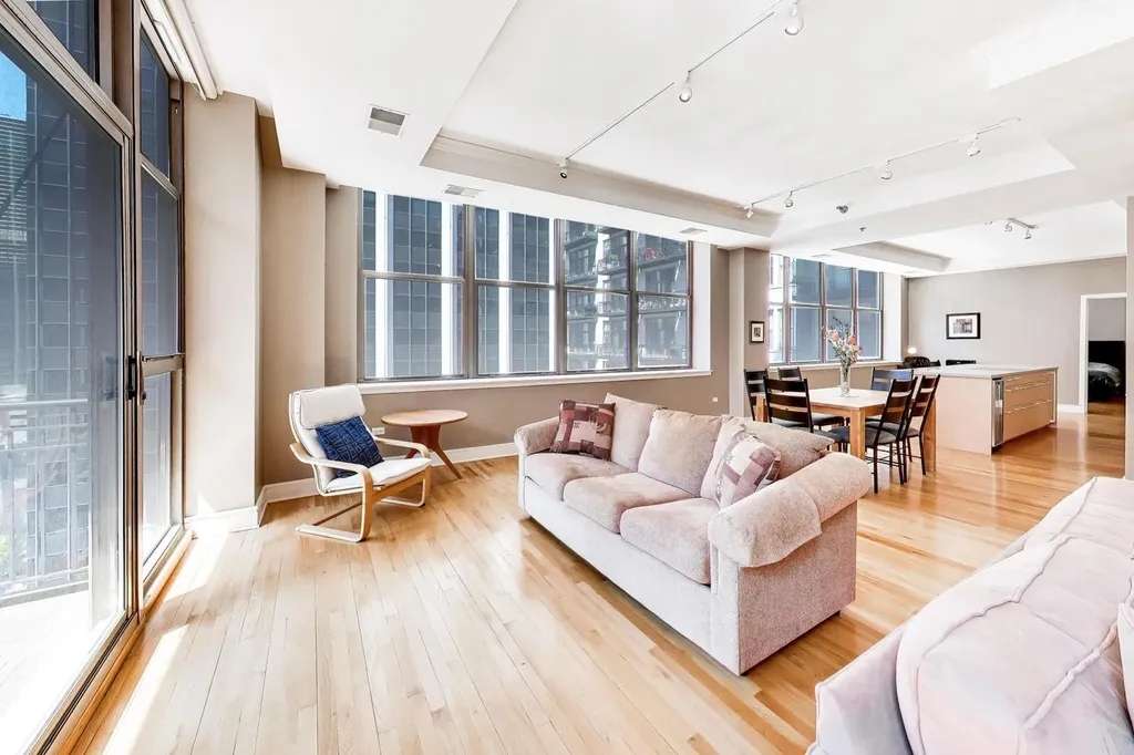 212 West Washington Street Chicago IL 60606