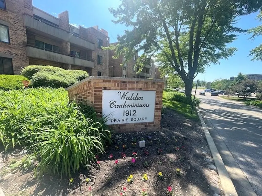 1912 Prairie Square Schaumburg IL 60173