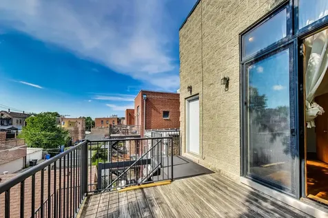 1022 North Wood Street Chicago IL 60622