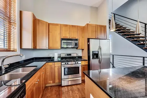 1022 North Wood Street Chicago IL 60622