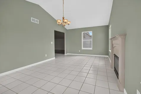 26 Bandecon Way Bloomington IL 61704