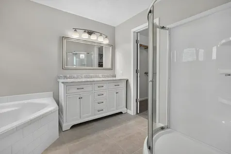 26 Bandecon Way Bloomington IL 61704