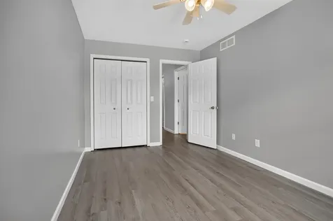 26 Bandecon Way Bloomington IL 61704