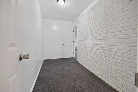 26 Bandecon Way Bloomington IL 61704