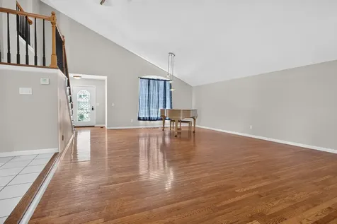 26 Bandecon Way Bloomington IL 61704