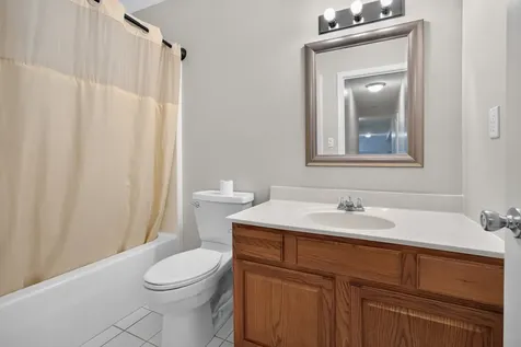 26 Bandecon Way Bloomington IL 61704
