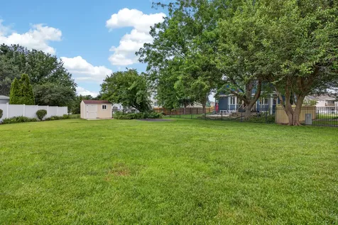 26 Bandecon Way Bloomington IL 61704