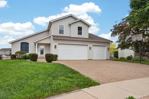 26 Bandecon Way Bloomington IL 61704