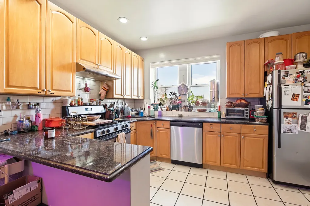 4006 West Nelson Street Chicago IL 60641