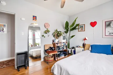 4006 West Nelson Street Chicago IL 60641