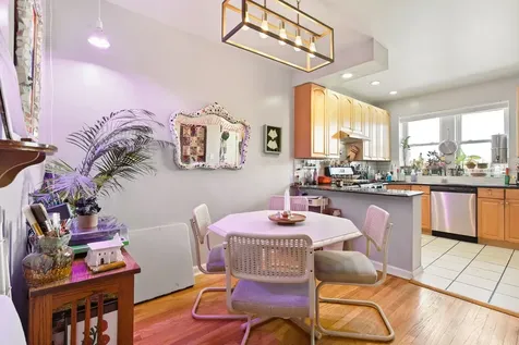 4006 West Nelson Street Chicago IL 60641