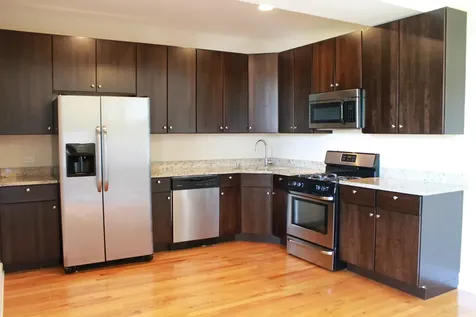 2540 West Winnemac Avenue Chicago IL 60625