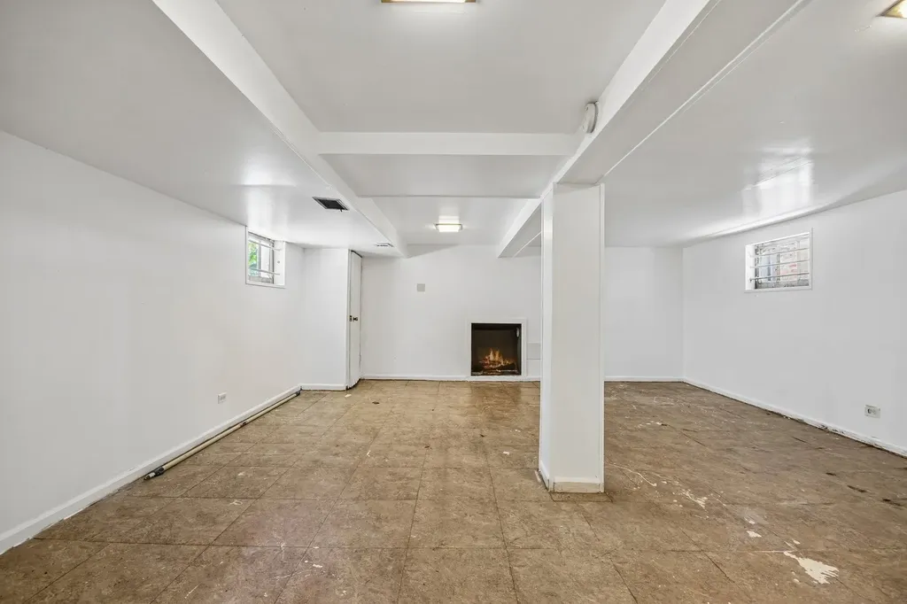 840 East 89th Street Chicago IL 60619