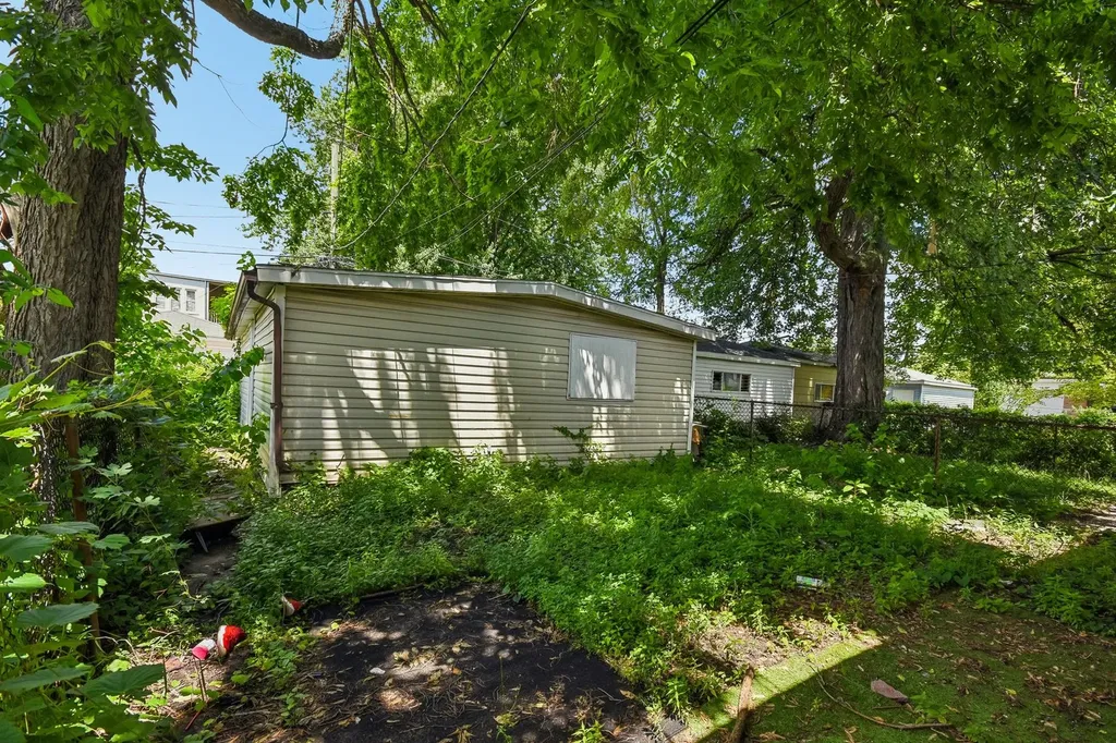 840 East 89th Street Chicago IL 60619