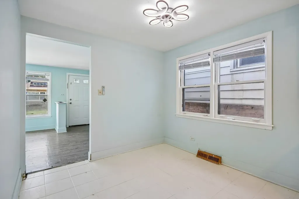 840 East 89th Street Chicago IL 60619