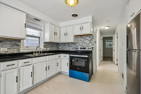 840 East 89th Street Chicago IL 60619