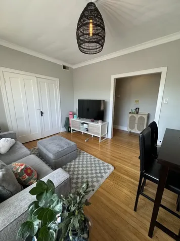 2912 North Albany Avenue Chicago IL 60618