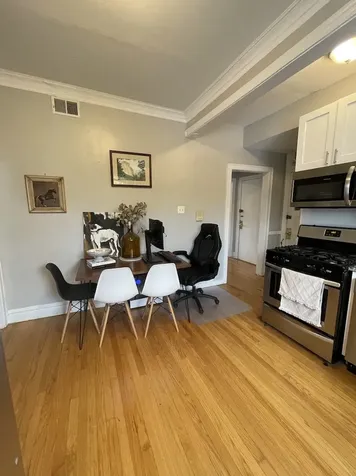 2910 North Albany Avenue Chicago IL 60618