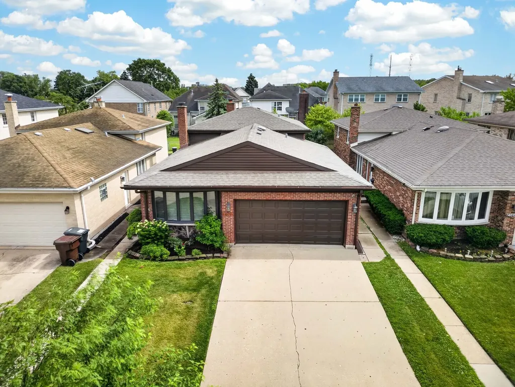 4609 Birchwood Avenue Skokie IL 60076