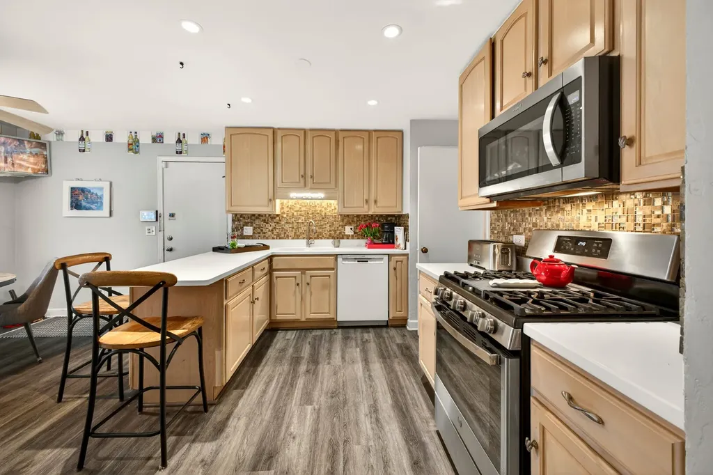 4609 Birchwood Avenue Skokie IL 60076